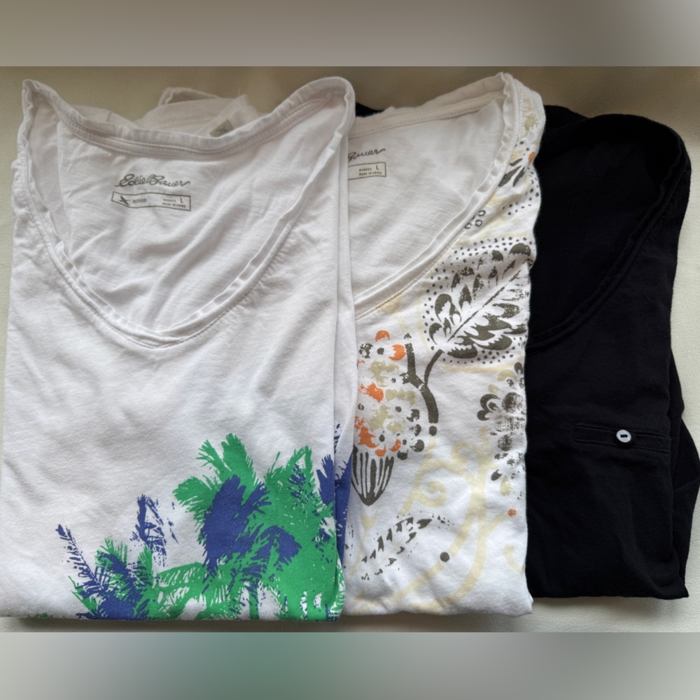 Eddie Bauer women’s large short sleeve shirts
